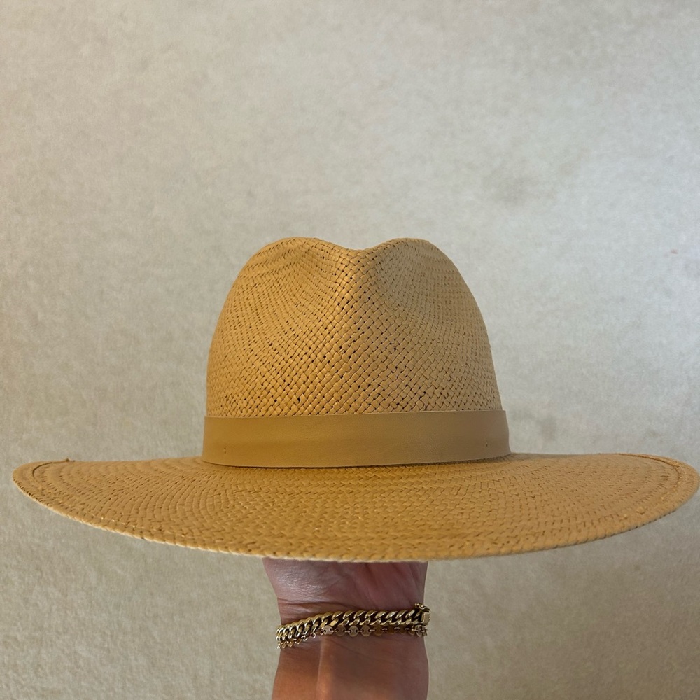 Janessa Leone Simone Packable Straw Hat Size Medium Color Sand
